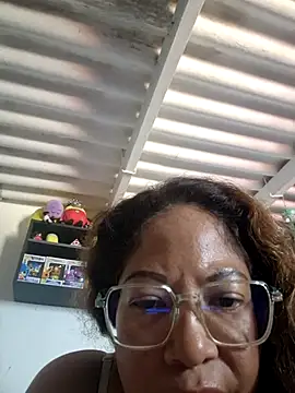 Snapshot of mila38 chatting on July 7, 3:27 pm mila38 online show from July 7, 3:27 pm