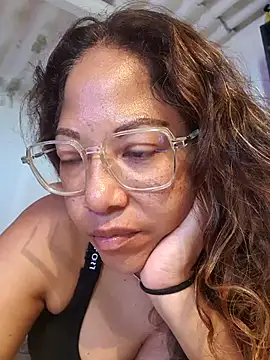 Snapshot of mila38 chatting on July 11, 5:37 pm mila38 online show from July 11, 5:37 pm