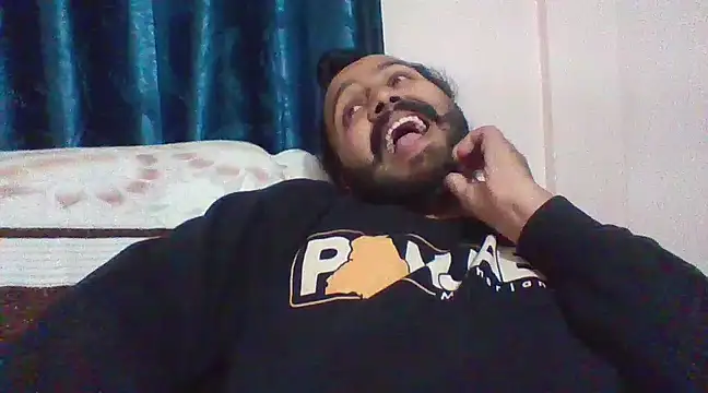 Snapshot of tejvirdhanoa chatting on December 13, 3:32 pm tejvirdhanoa online show from December 13, 3:32 pm