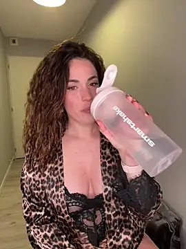 Snapshot of Clara-xoxo chatting on January 23, 2:17 pm Clara-xoxo online show from January 23, 2:17 pm