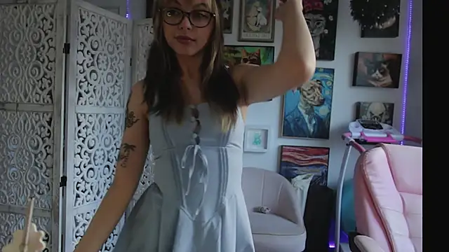 makiyahbelle online show from July 27, 4:30 am