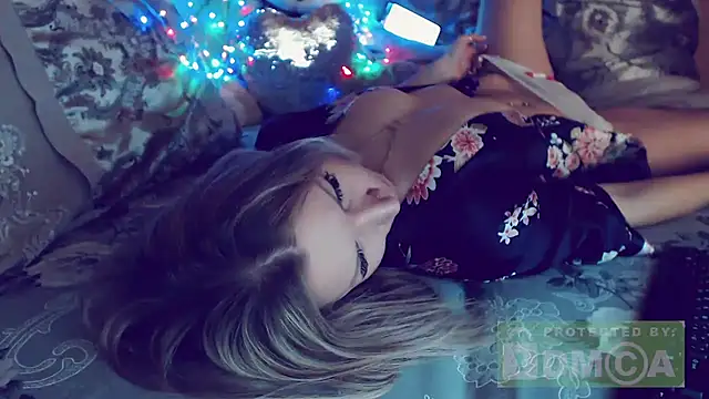 mimmi  online show from January 17, 10:56 pm