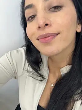 Snapshot of niko_robin chatting on November 15, 6:48 pm niko robin online show from November 15, 6:48 pm