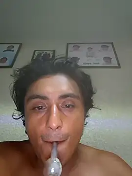 Snapshot of Abi420420@xh chatting on March 14, 7:58 am Abi420420xh online show from March 14, 7:58 am