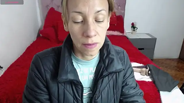 cristin doll  online show from October 20, 9:15 pm