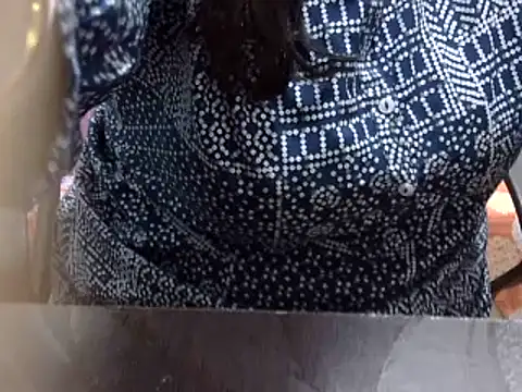 Snapshot of ROSEE_MERRYYYY chatting on January 1, 3:57 pm ROSEE MERRYYYY online show from January 1, 3:57 pm