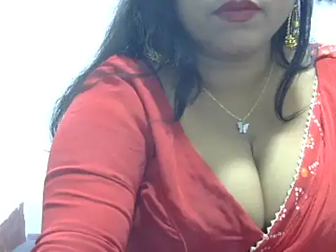 Snapshot of ROSEE_MERRYYYY chatting on February 20, 12:57 pm ROSEE MERRYYYY online show from February 20, 12:57 pm