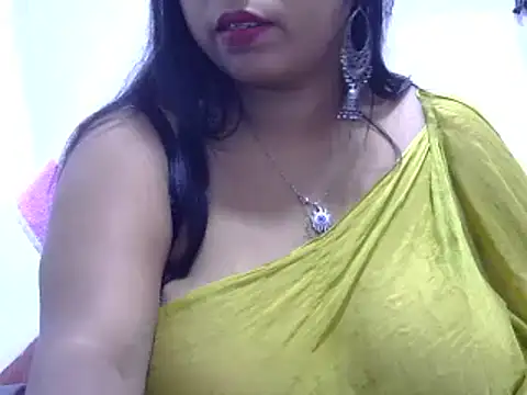 Snapshot of ROSEE_MERRYYYY chatting on March 18, 12:58 pm ROSEE MERRYYYY online show from March 18, 12:58 pm