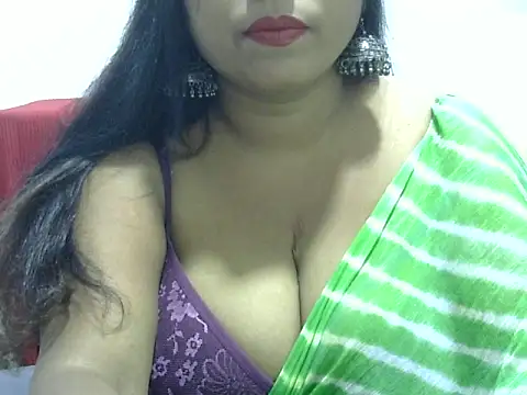 Snapshot of ROSEE_MERRYYYY chatting on September 17, 5:25 pm ROSEE MERRYYYY online show from September 17, 5:25 pm