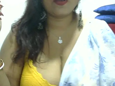 Snapshot of ROSEE_MERRYYYY chatting on September 25, 7:39 pm ROSEE MERRYYYY online show from September 25, 7:39 pm
