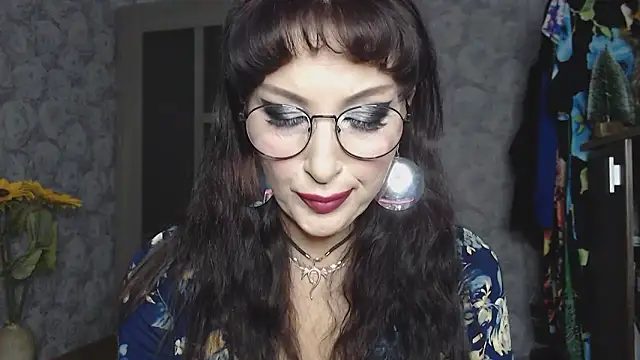 Aziza1 online show from September 29, 3:17 pm