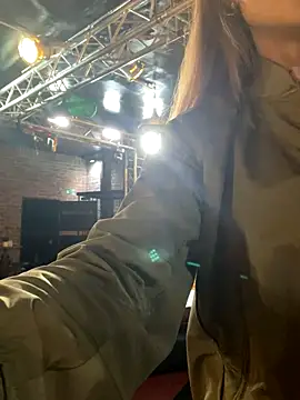 Etwas neugierig online show from October 13, 3:12 pm