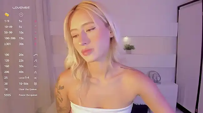 AshleyRoys online show from February 4, 3:36 pm