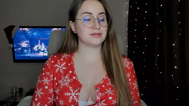 SeasonalSomeone online show from January 4, 8:37 pm