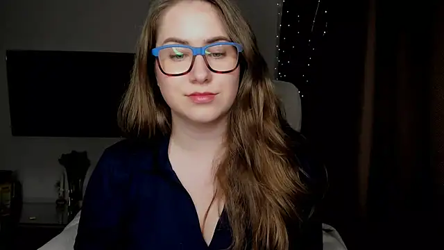 SeasonalSomeone online show from November 21, 3:11 pm