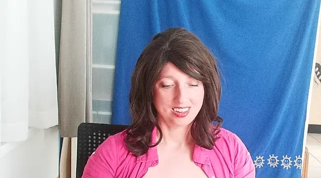 hotdestany online show from February 28, 1:58 pm