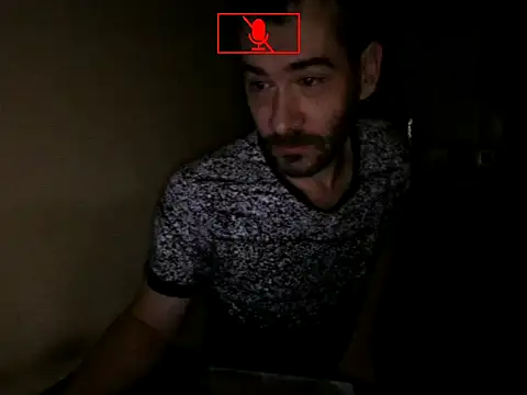 Snapshot of Ethangay chatting on November 15, 8:11 am Ethangay online show from November 15, 8:11 am