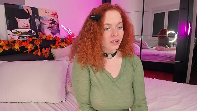 Snapshot of YammyPie chatting on November 2, 9:06 pm YammyPie online show from November 2, 9:06 pm