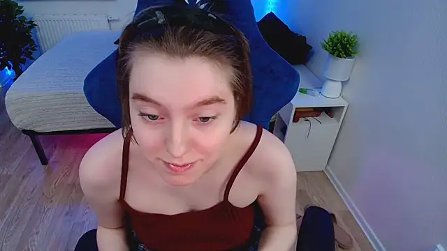 CranberryHot online show from March 19, 1:51 pm