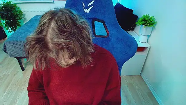 CranberryHot online show from November 19, 8:14 am