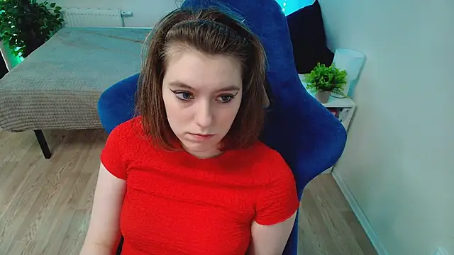 Snapshot of CranberryHot chatting on June 6, 3:28 pm CranberryHot online show from June 6, 3:28 pm