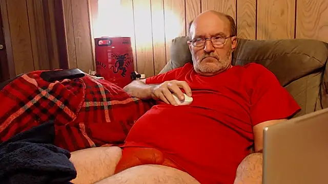 Snapshot of snickers1 chatting on November 23, 3:06 am snickers1 online show from November 23, 3:06 am