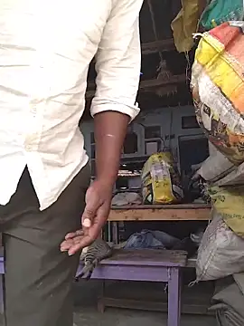 Snapshot of rohanhotguy chatting on February 14, 5:59 am rohanhotguy online show from February 14, 5:59 am