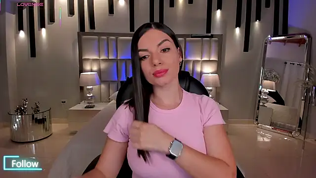 MorganHicks online show from December 5, 7:54 pm