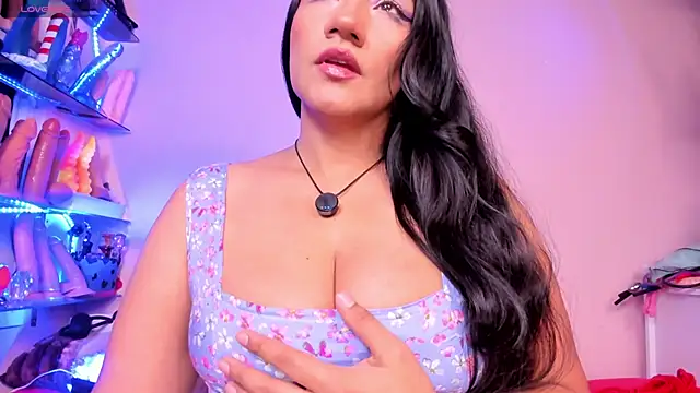 christymilkk online show from April 22, 3:20 am