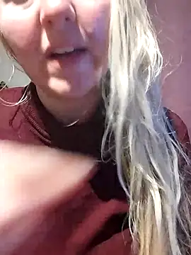 Snapshot of Mllesha74000 chatting on February 17, 7:09 pm Mllesha74000 online show from February 17, 7:09 pm