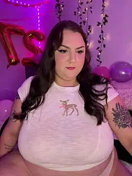 Snapshot of honeyviolet chatting on September 23, 5:54 am honeyviolet online show from September 23, 5:54 am