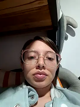 linda-schmidt online show from August 4, 1:20 am