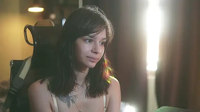 alyssa sweet online show from September 17, 4:25 am