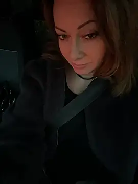 Snapshot of Alice_Sweetyyy chatting on December 29, 1:06 pm Alice Sweetyyy online show from December 29, 1:06 pm