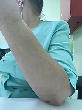 Snapshot of Alice_Sweetyyy chatting on January 14, 1:17 pm Alice Sweetyyy online show from January 14, 1:17 pm