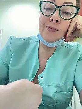 Snapshot of Alice_Sweetyyy chatting on February 3, 12:57 pm Alice Sweetyyy online show from February 3, 12:57 pm