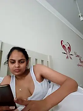 Snapshot of DirtySnowball69 chatting on December 31, 3:31 pm DirtySnowball69 online show from December 31, 3:31 pm