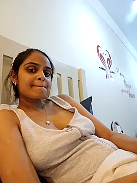 Snapshot of DirtySnowball69 chatting on December 31, 6:35 pm DirtySnowball69 online show from December 31, 6:35 pm