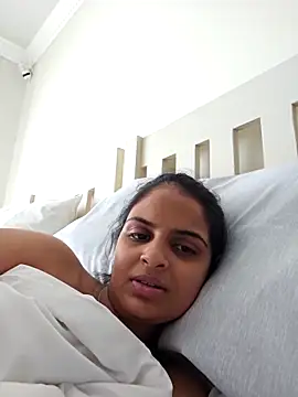 Snapshot of DirtySnowball69 chatting on February 23, 9:22 am DirtySnowball69 online show from February 23, 9:22 am