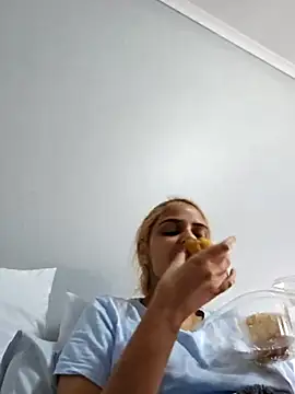 Snapshot of DirtySnowball69 chatting on October 3, 12:02 pm DirtySnowball69 online show from October 3, 12:02 pm