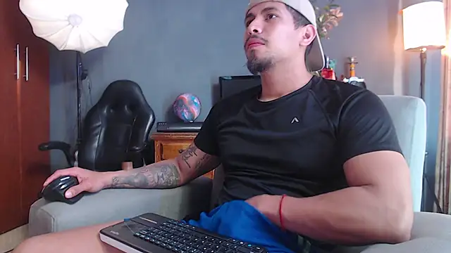 geirge teacherxx online show from November 6, 10:10 pm