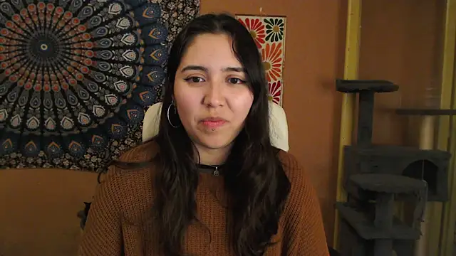 Snapshot of IntimateTales chatting on December 6, 12:23 am IntimateTales online show from December 6, 12:23 am