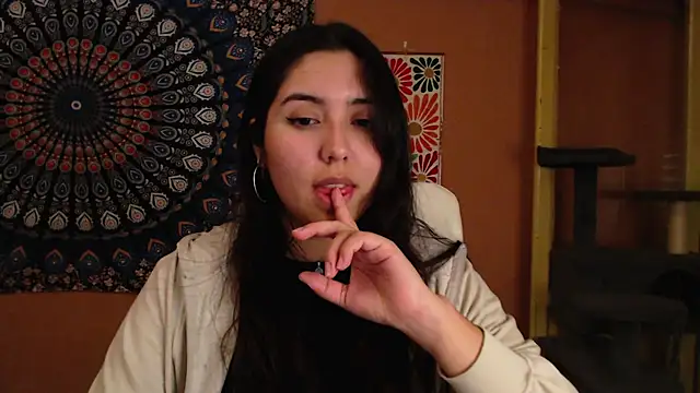 Snapshot of IntimateTales chatting on December 9, 8:54 pm IntimateTales online show from December 9, 8:54 pm