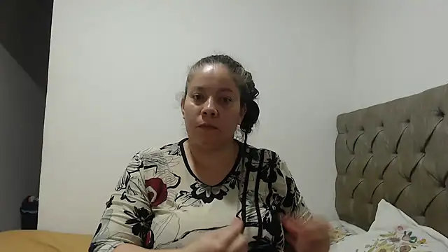 Snapshot of tiffany_horny_1 chatting on January 23, 6:49 am tiffany horny 1 online show from January 23, 6:49 am