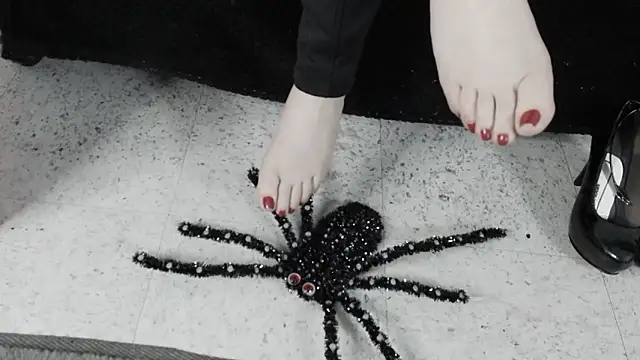  Jade 16 online show from October 13, 12:27 pm