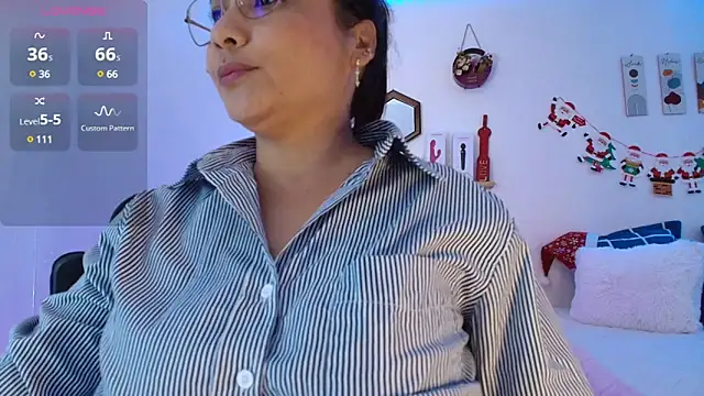 Snapshot of JuliRamirez chatting on December 27, 8:28 pm JuliRamirez online show from December 27, 8:28 pm