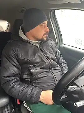 Snapshot of DanielOhCool chatting on February 15, 5:51 am DanielOhCool online show from February 15, 5:51 am