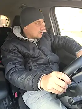 Snapshot of DanielOhCool chatting on February 22, 11:57 am DanielOhCool online show from February 22, 11:57 am