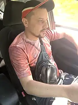 Snapshot of DanielOhCool chatting on September 12, 10:26 am DanielOhCool online show from September 12, 10:26 am