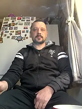 DanielOhCool online show from April 26, 7:28 am